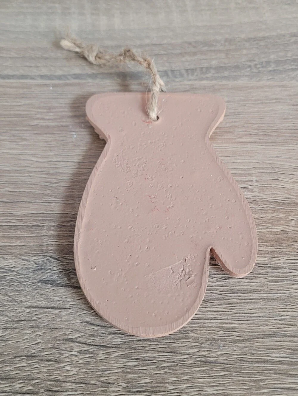 Wooden Gingerbread Holiday Decor in Natural White Christmas